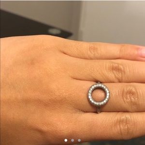 Pandora Ring